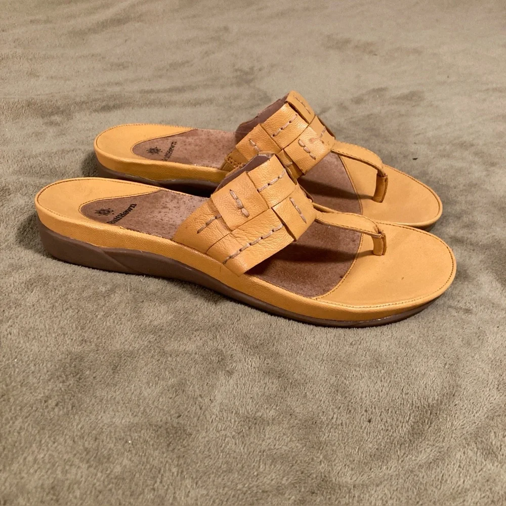 EUC Ruff Hewn Vintage 90s Leather Flip Flop Sandals Gold Tan Size 9M